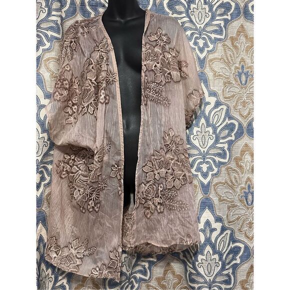 NEW WITH TAGS WOMEN TAN FLORAL Plus Size Sheer Cardigan Size 2XL - Picture 1 of 5